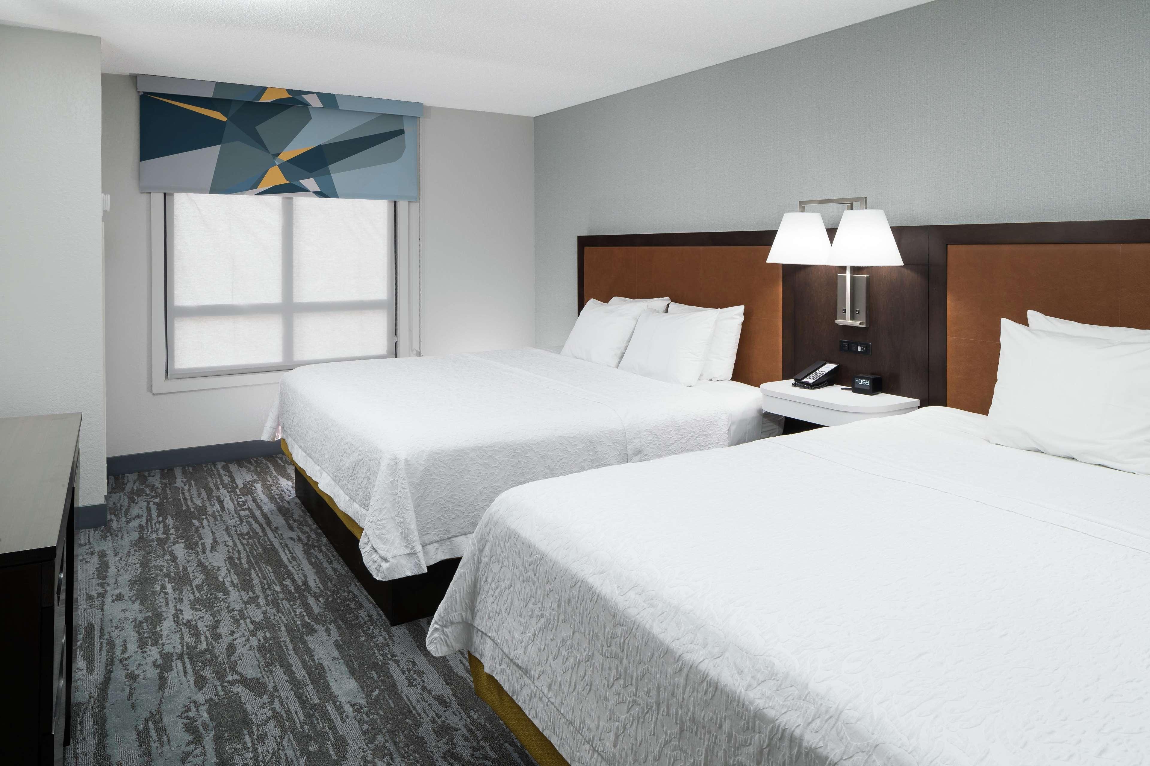 Hampton Inn & Suites Memphis-Beale Street Екстериор снимка